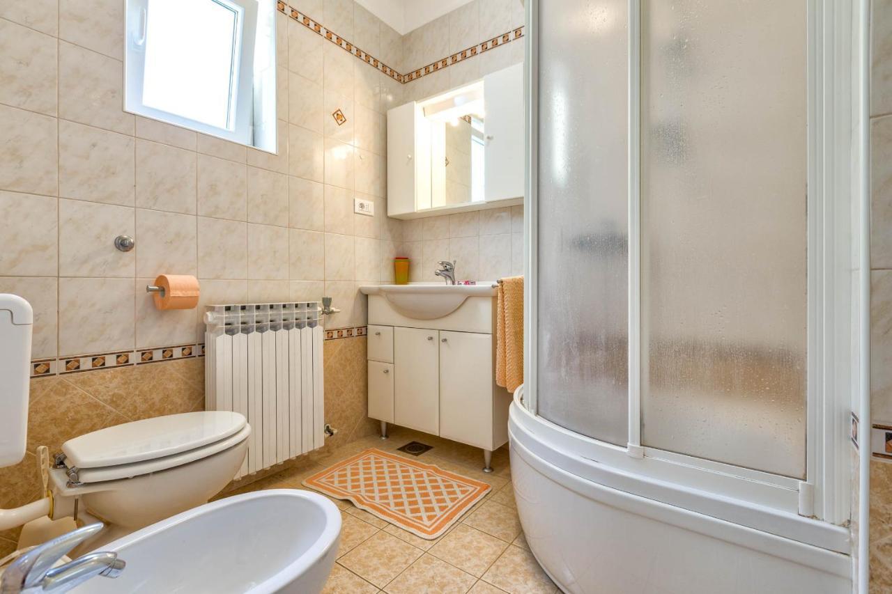 Apartments Margarita Mali Lošinj Екстериор снимка